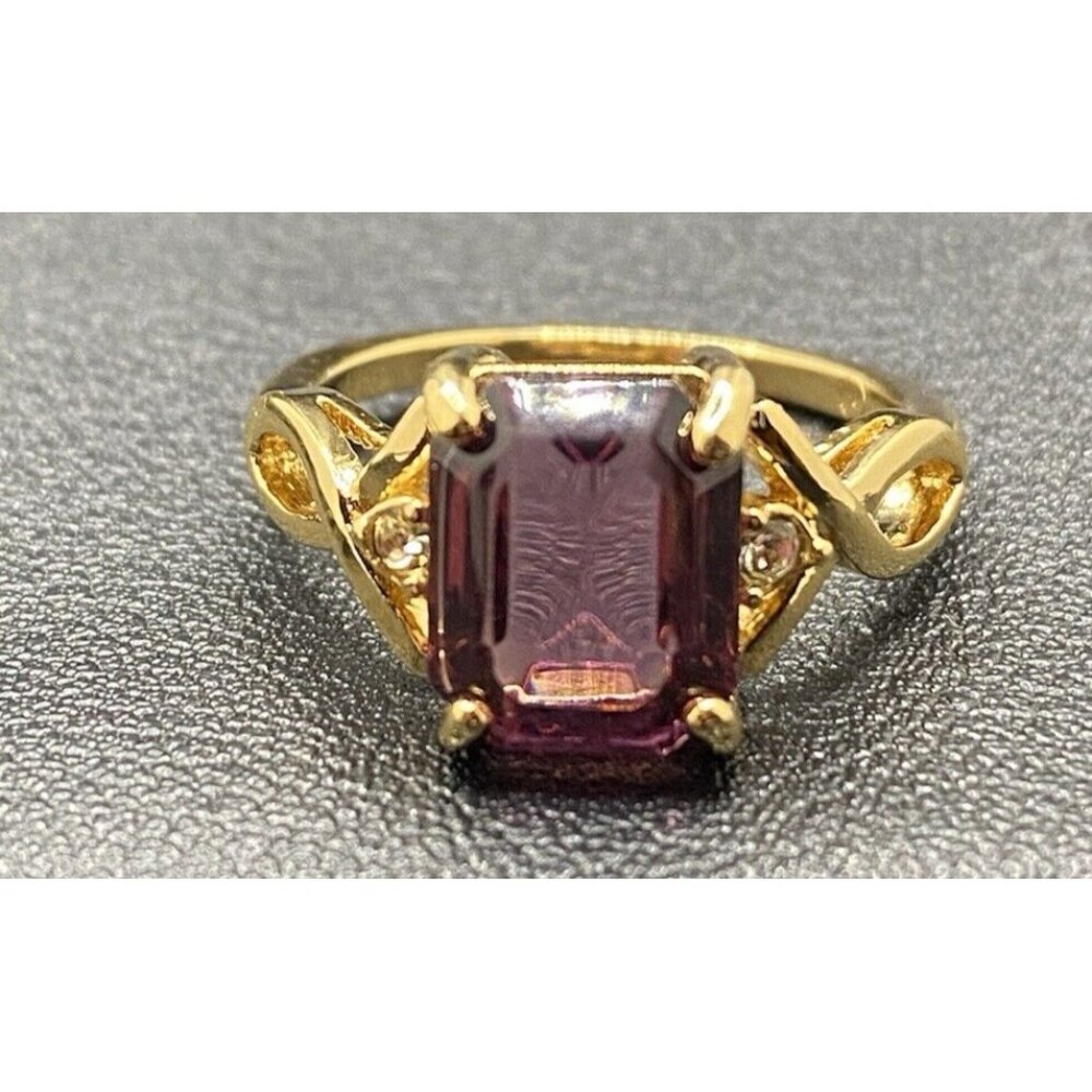 Emerald Cut Amethyst Ring CZ Accent 14k Yellow Gold Plated Size 7 Wt 3 Grams